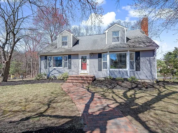 1 Phyllis Rd, Foxboro, MA 02035