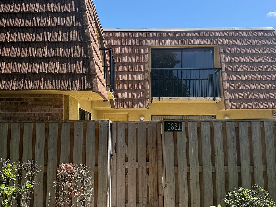 1st image of 5321 Bamboo Ct #4