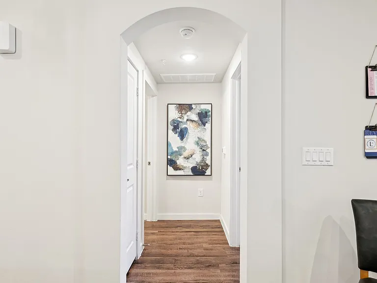 Luxia Rockwall Downes — Photo 18