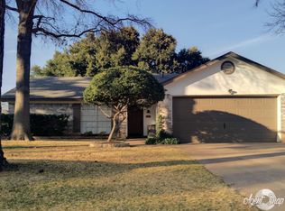 2718 Cardinal Dr, Grapevine, TX 76051