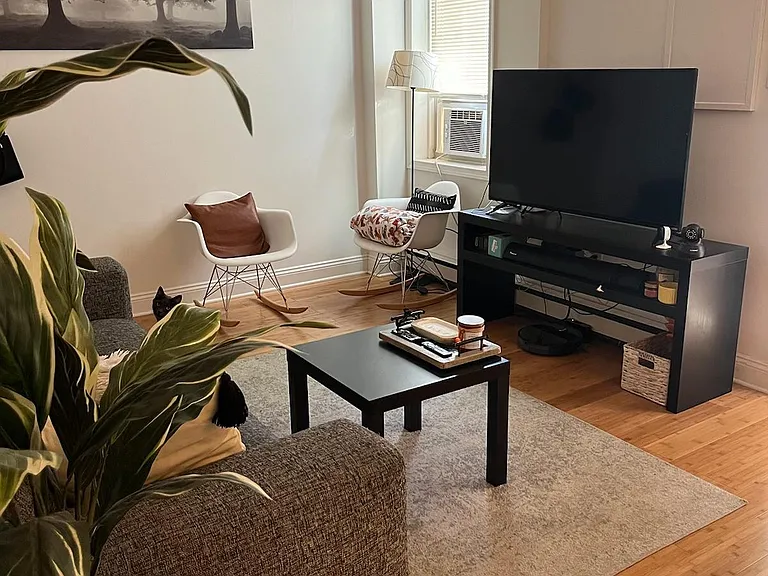 1352 E Palmer St #2 — Photo 3