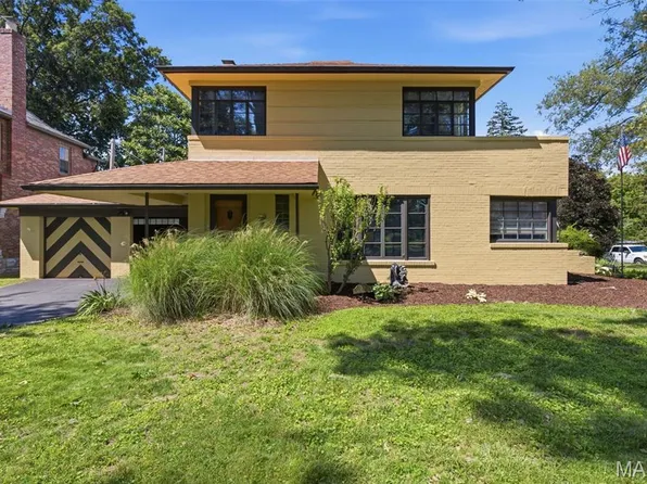 7301 Ravinia Dr, Saint Louis, MO 63121