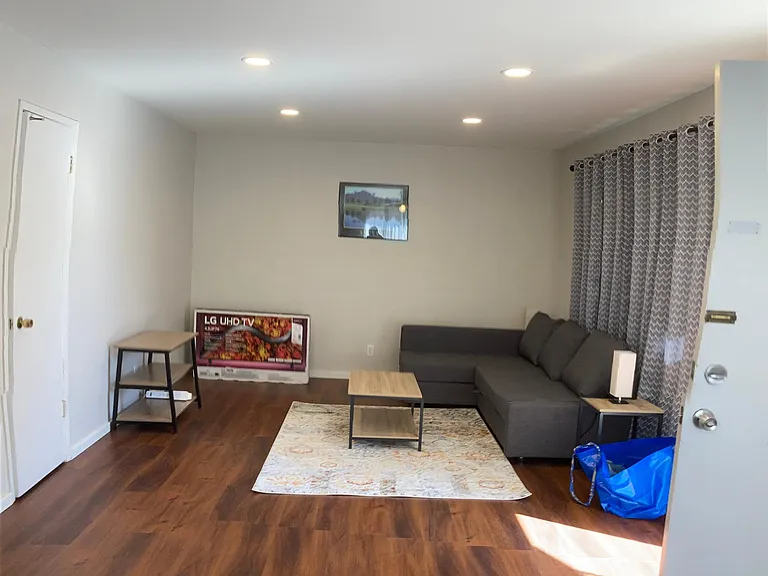 1691 Ontario Dr #3 — Photo 20