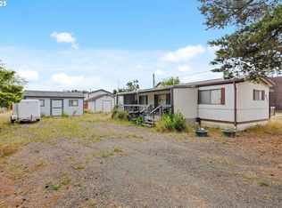 935 Nye Ct, Lakeside, OR