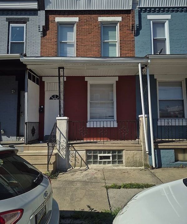 1st image of 2004 S Simpson St