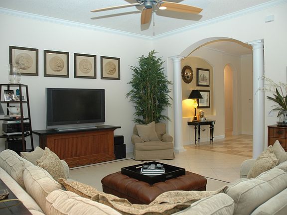 4th image of 7634 S Village Sq