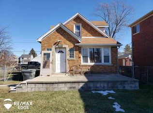 7750 Chase Rd, Dearborn, MI 48126