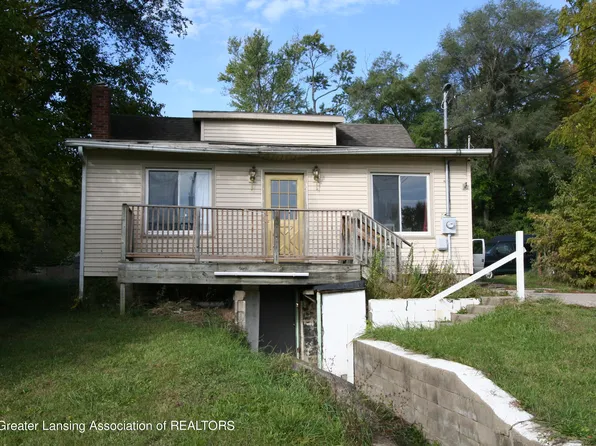 3120 S Cedar St, Lansing, MI 48910