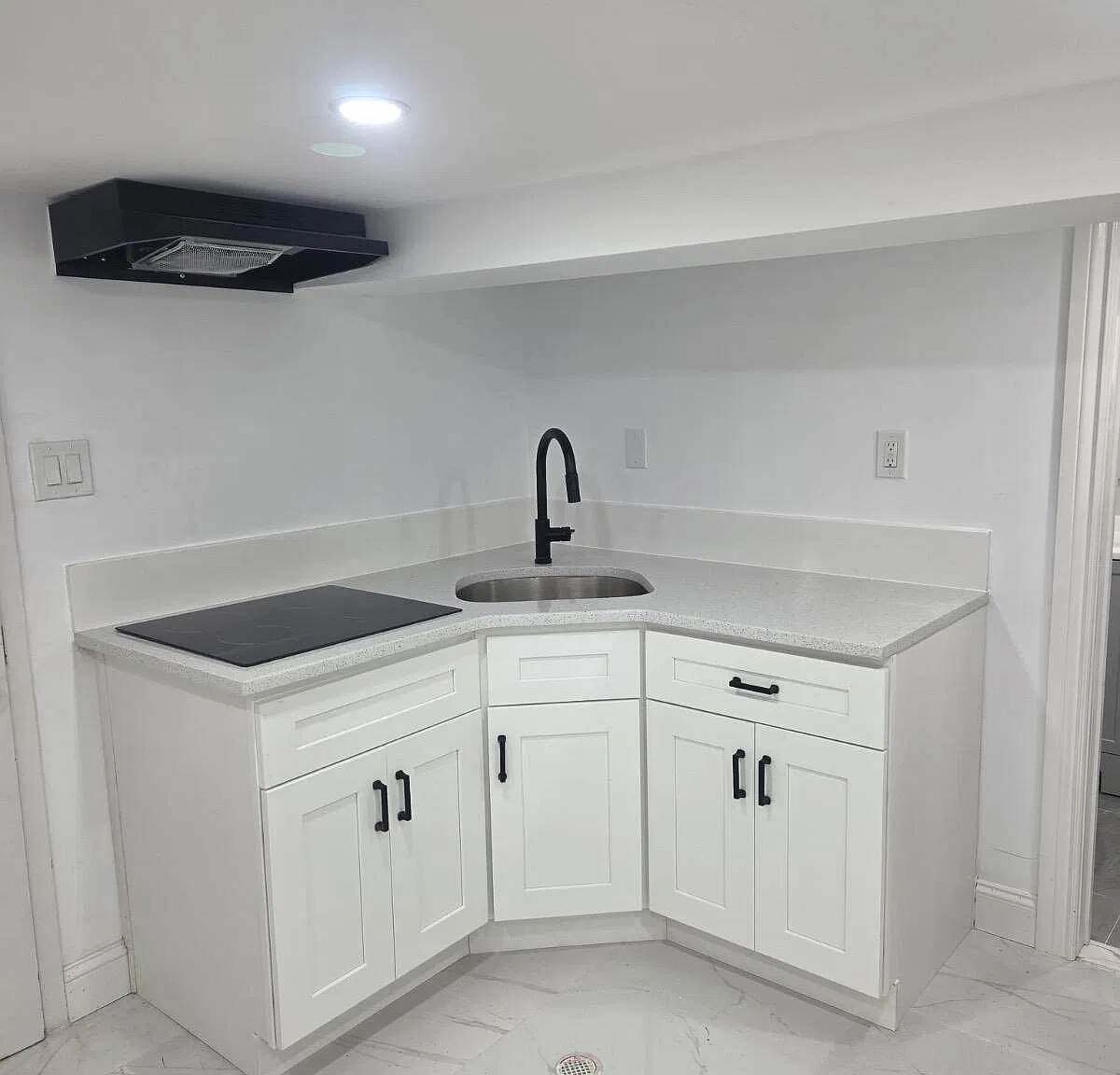 2 bed, 1.0 bath, $2,200 — Photo 1