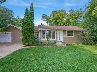 6109 Birmingham St, Chicago Ridge, IL 60415