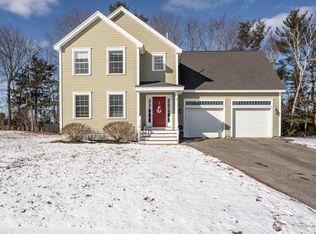 72 Victoria Dr, Westbrook, ME 04092