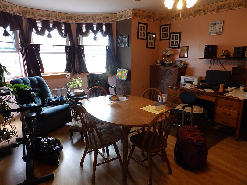 215 N Union St, Griggsville, IL 62340 Zillow