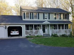 22 Pumpkin Hill Rd, Trumbull, CT 06611
