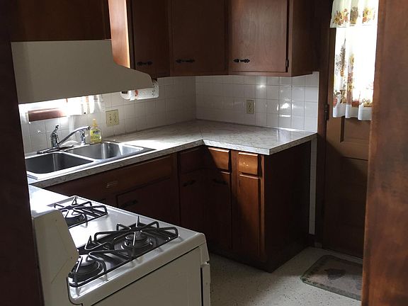 5th image of 1746 Union St