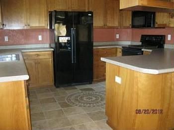 3rd image of 386 Silver Creek Dr