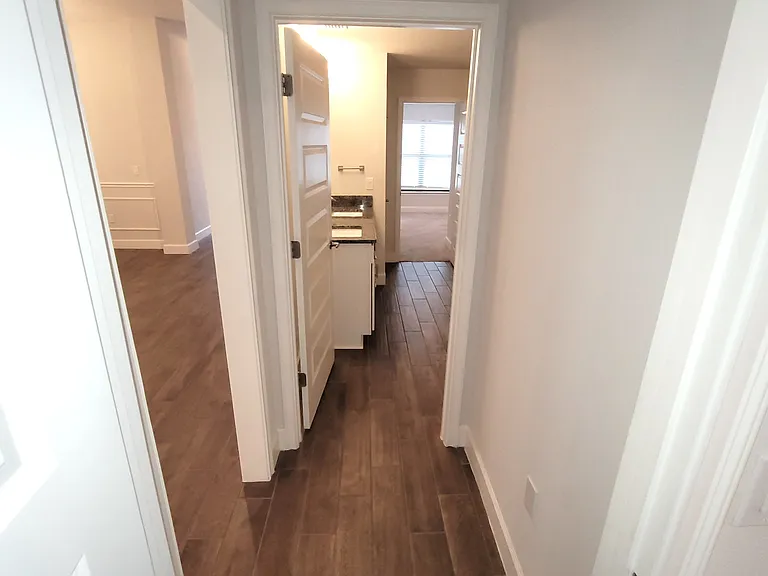 4829 Summit View Way — Photo 36