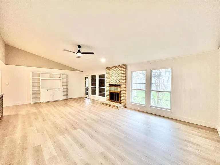 11502 Toledo Dr — Photo 8