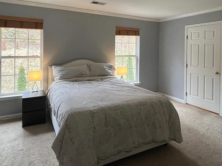 Large primary bedroom