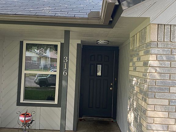 2nd image of 316 Saddle Dr