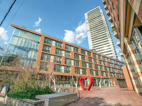 33 Mill St #1608, Toronto, ON M5A 3R3