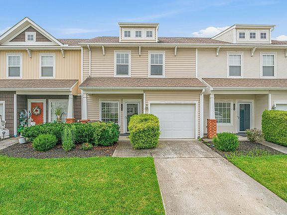 2nd image of 10810 Carpenter Run Ln