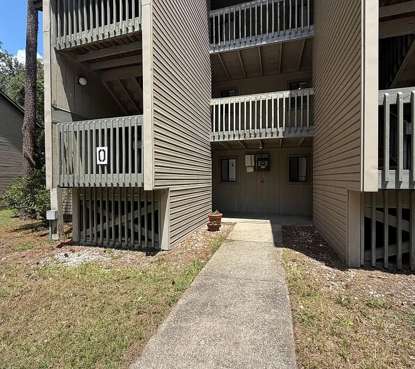 111 SE 16th Ave #206