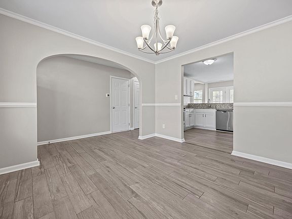 5th image of 128 Willowridge Dr