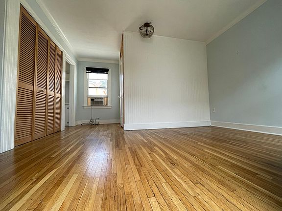 4th image of 8010 Norton Ave #12