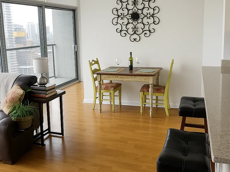 611 S Wells St #1701 — Photo 3