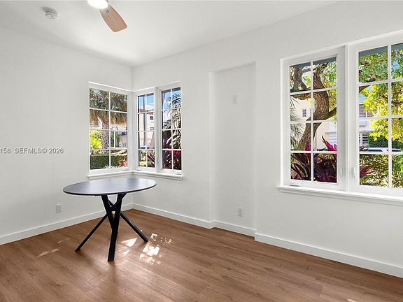 3rd image of 1009 Meridian Ave APT 14