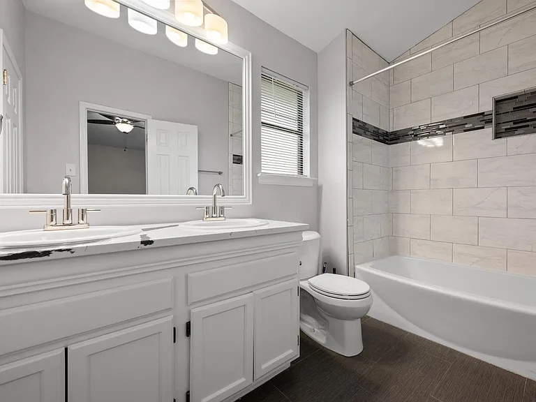 4602 Tobago Cv — Photo 18