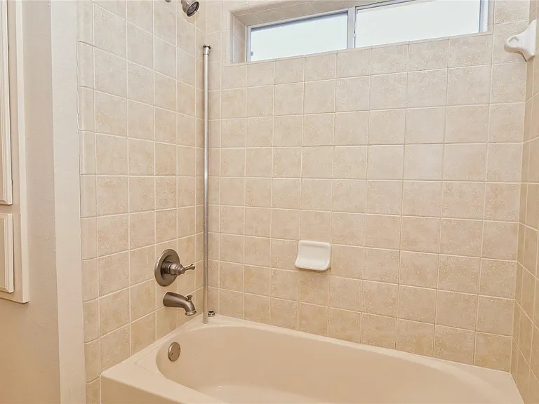 21318 Chickory Trl — Photo 27