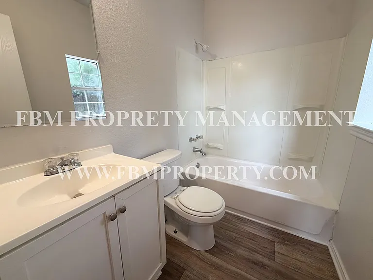 1309 N Clay St — Photo 11