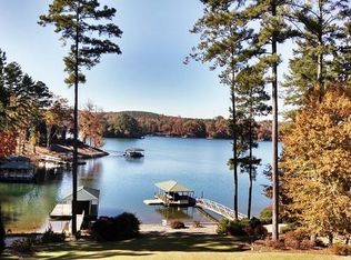 165 Northshores Dr, Seneca, SC 29672