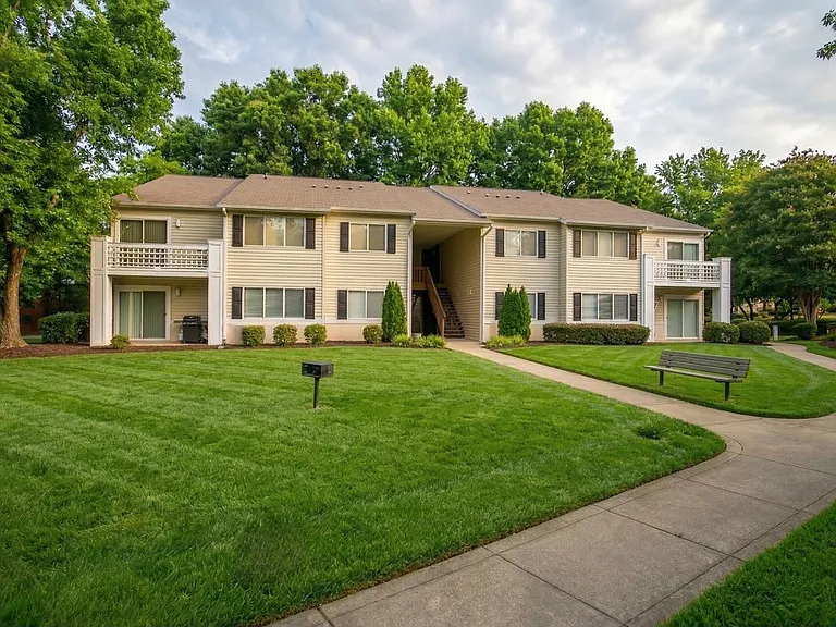 Crescent Oaks — Photo 41