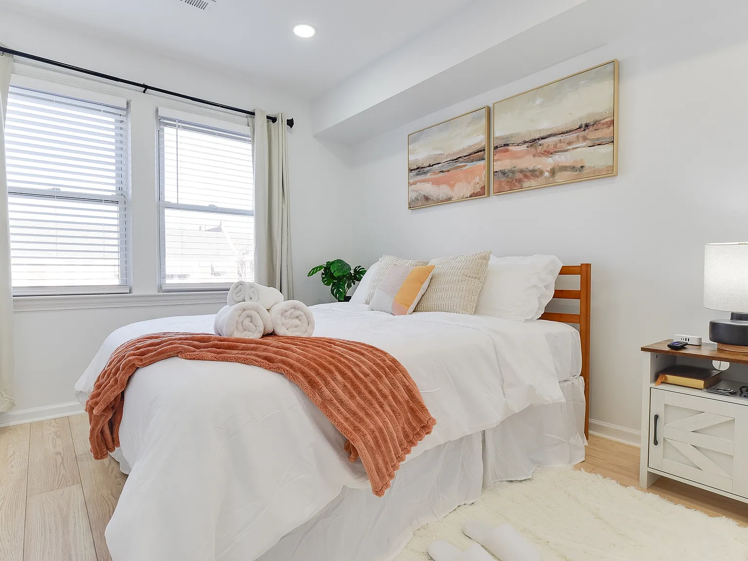 2 bed, 800 sqft, $2,100 — Photo 4