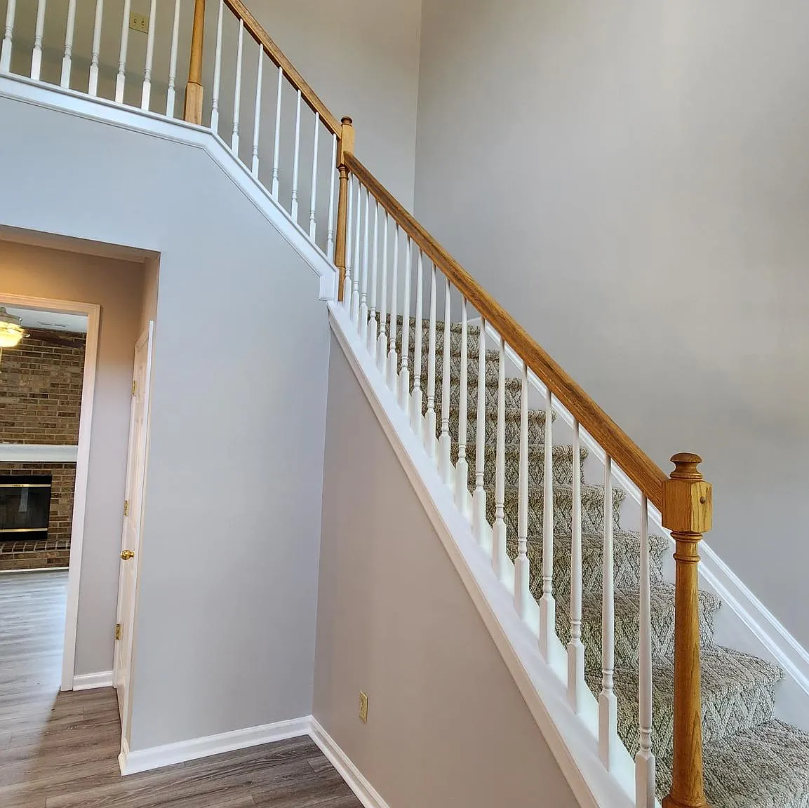 3 bed, 2.5 bath, 1843 sqft, $2,200 — Photo 2