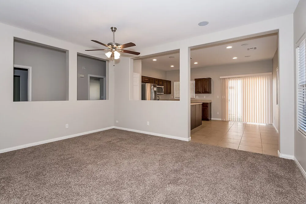 3 bed, 2.0 bath, 1301 sqft, $1,965 — Photo 2