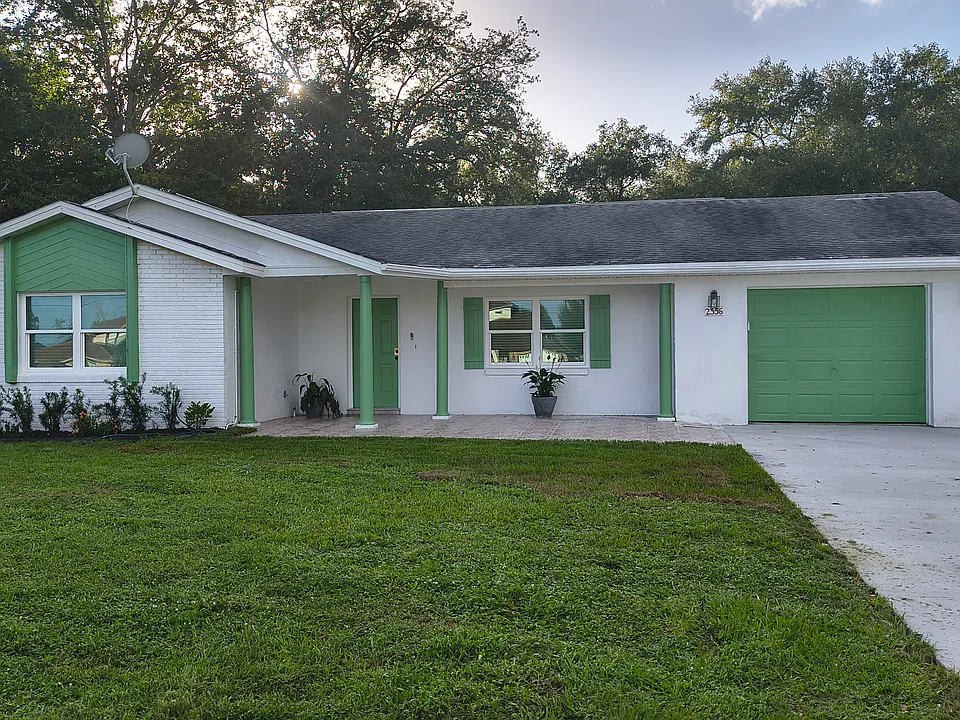 2356 Ruth Ln