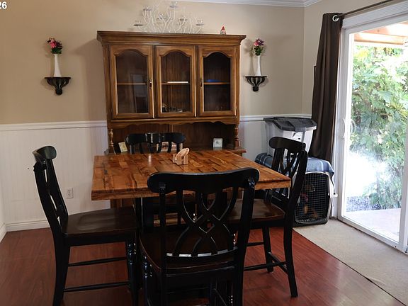 5th image of 3030 NE Newby St