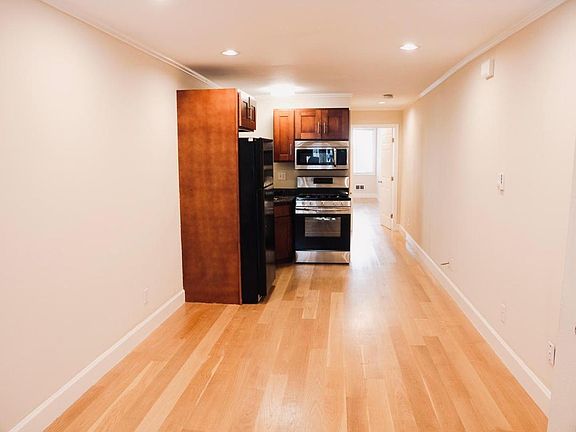 4th image of 40 Adair St #40