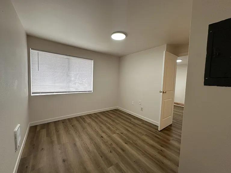 45414 SE North Bend Way #4 — Photo 9