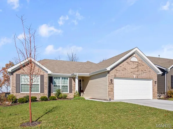 2 Hickory At Elm Crossing St, Saint Charles, MO 63301