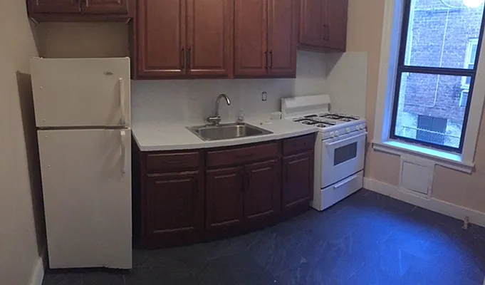 Rented by Smart NY Realty LLC | media 2