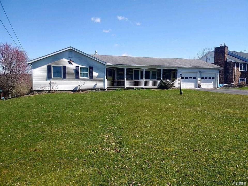 1st image of 33 Pine Hill Dr