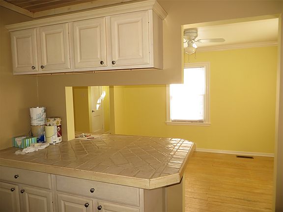 counter seating in kitchen