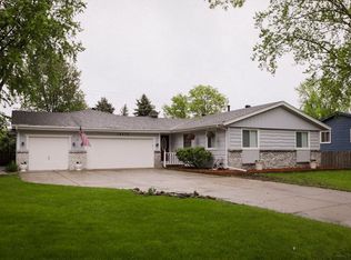14676 Denmark Ct, Apple Valley, MN 55124