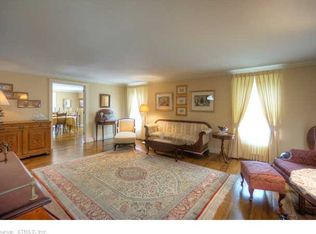 158 Pequot Ave, Mystic, CT 06355