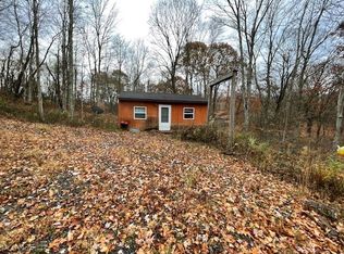 51903 Blattler Rd, Clarington, OH 43915