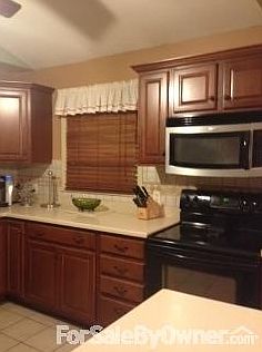 4th image of 60 Walnut Dr